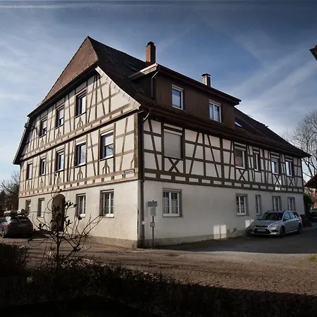 Am Lindenbaum Apartmán *